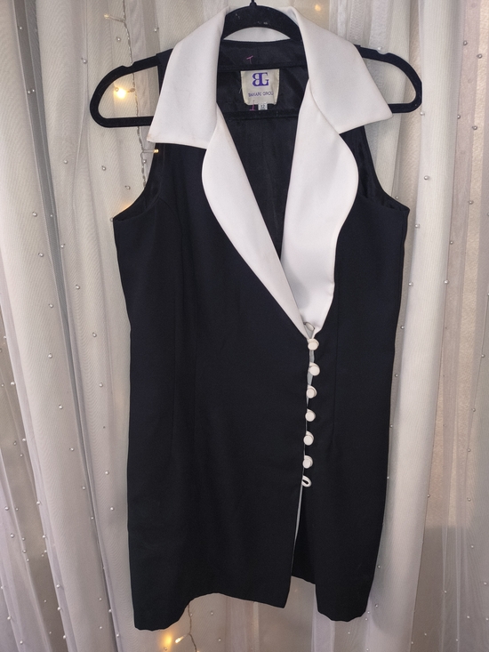 Bahari Dresses & Skirts - Bahari Black Midi Dress with White Shawl Collar